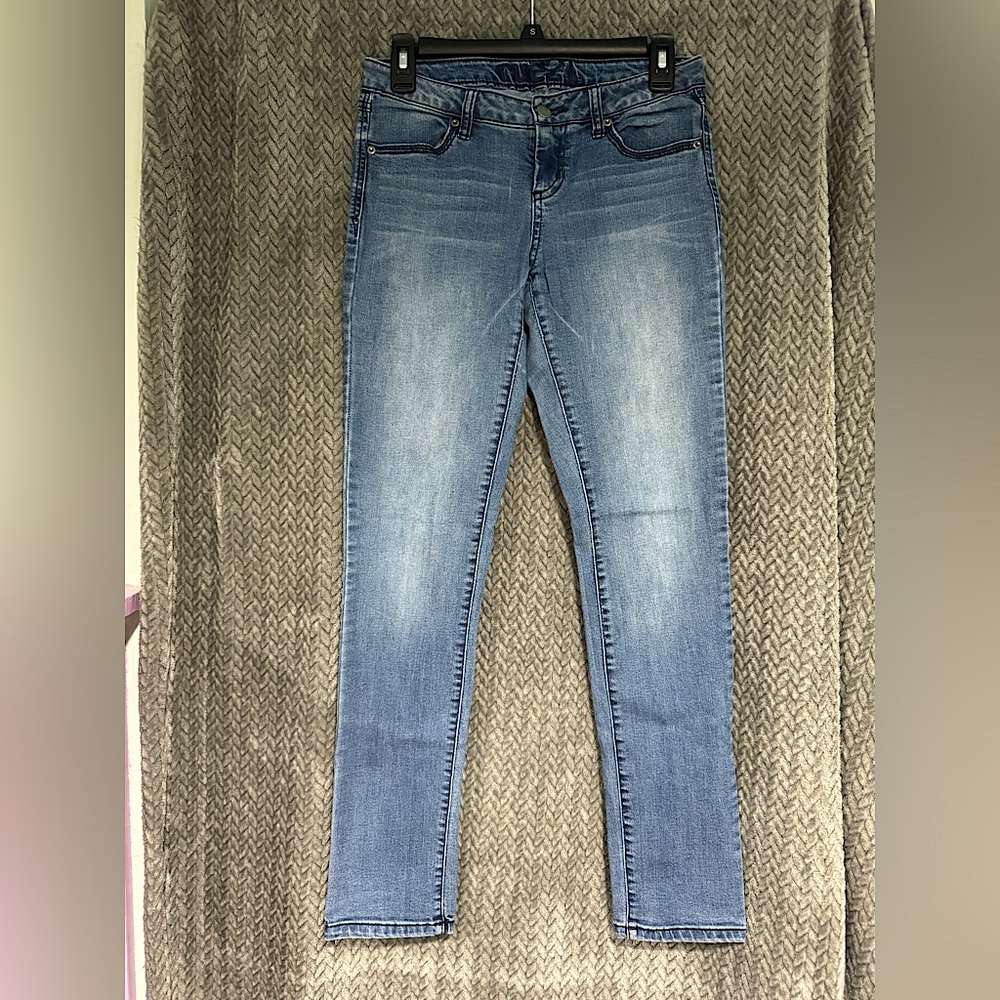 Rue21 Low Rise Skinny Jeans 1/2R